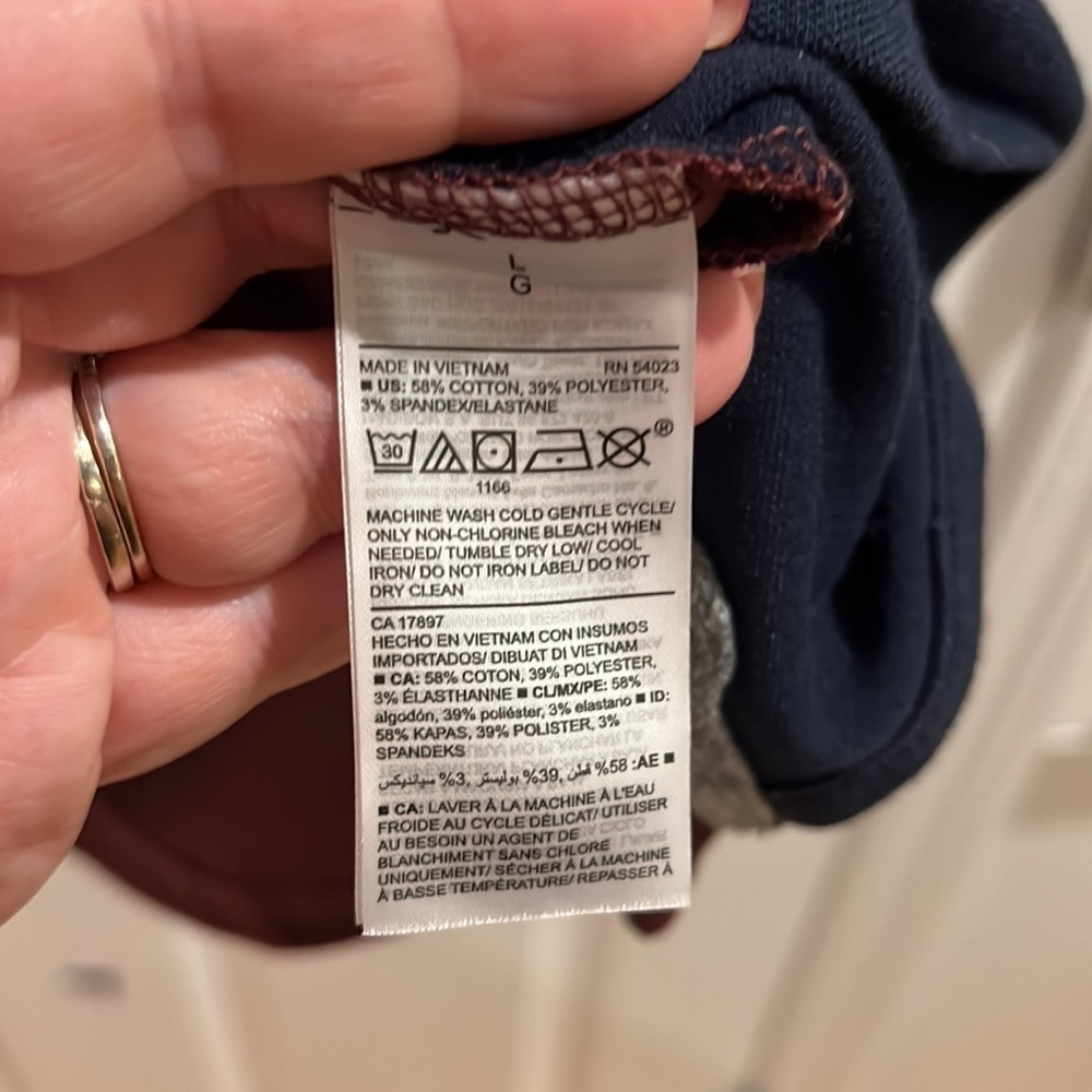 Old Navy men’s polo size L - Picture 3 of 3